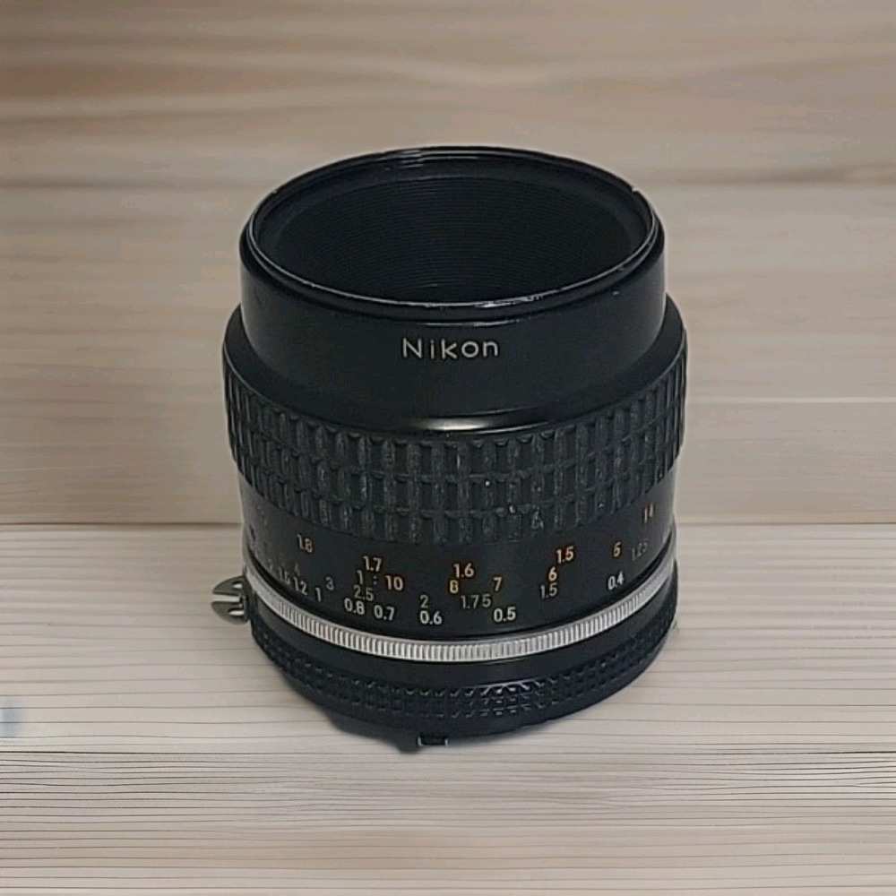 NIKON MICRO-NIKKOR 55mm f/2.8 MF Lens AIS/AI-S Mount fits FILM DIGITAL EXCELLENT